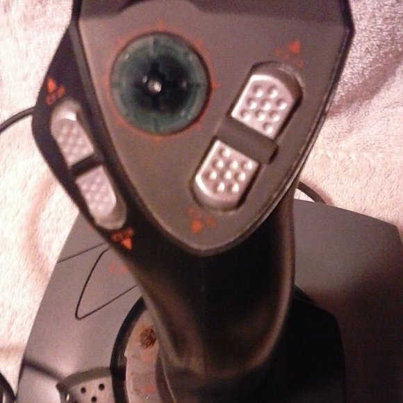LOGITECH WINGMAN EXTREME JOYSTICK - Picture 3 of 3